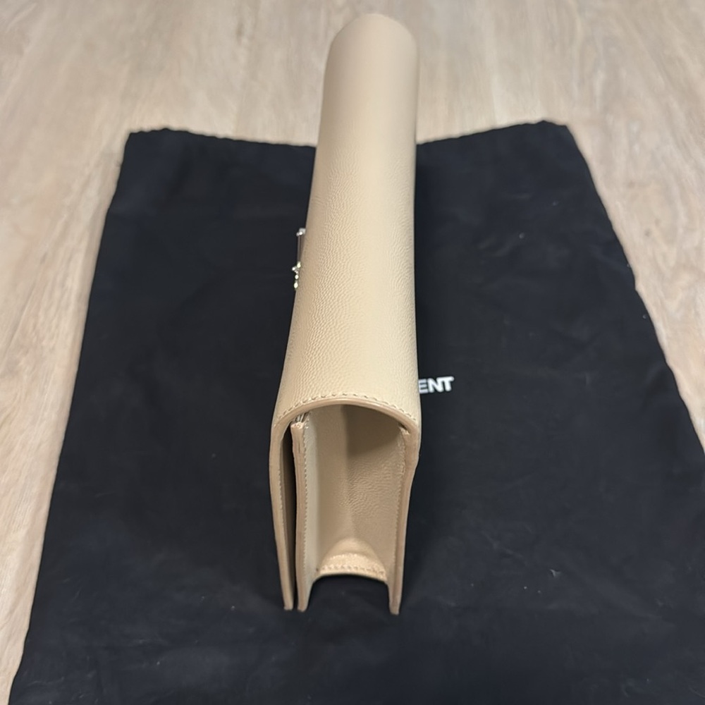 Tan - Picture 2 of 6